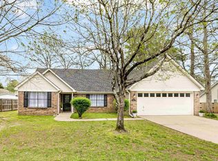 1004 Silktree Dr, Bryant, AR 72022