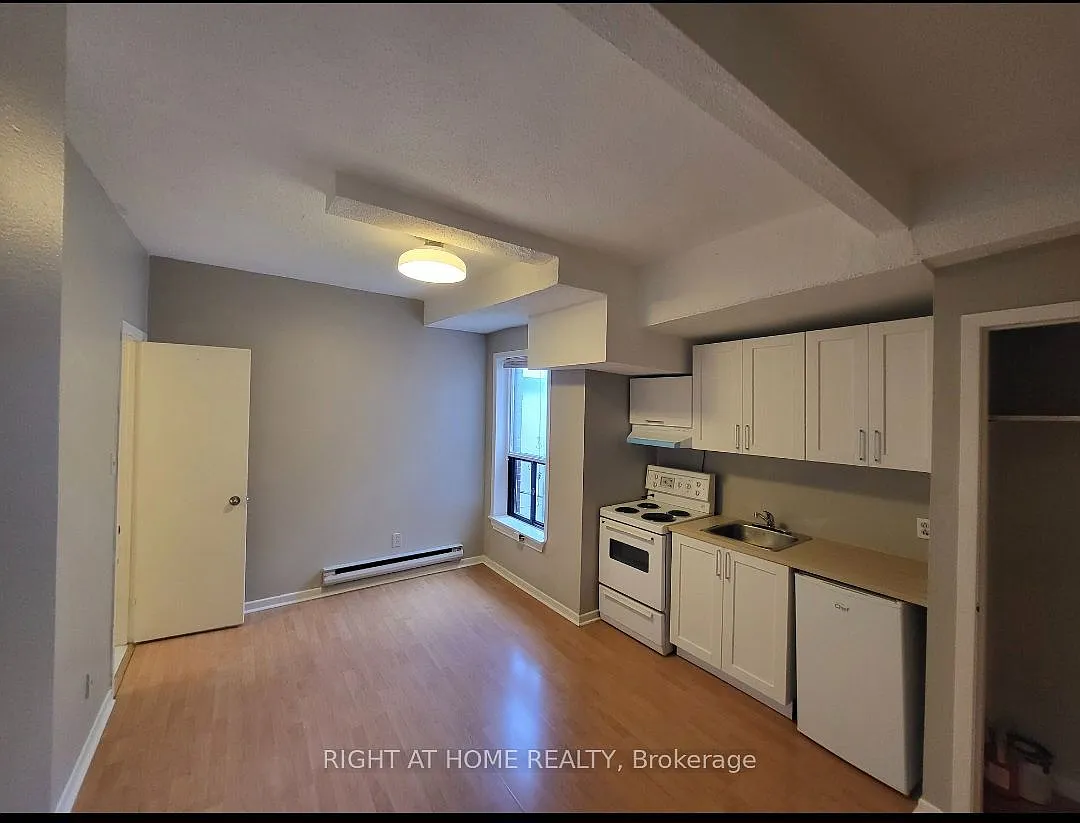 Studio, $1,400 — Photo 2