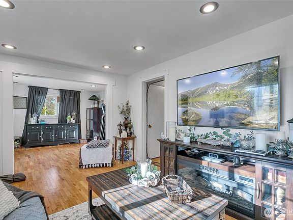 5th image of 503 E 91st Street