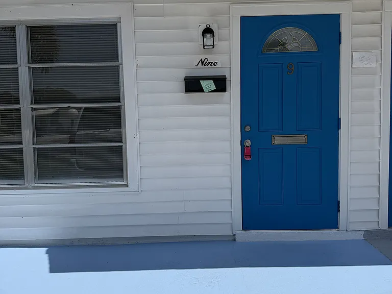 9 Hamlin Ct #1 — Photo 33