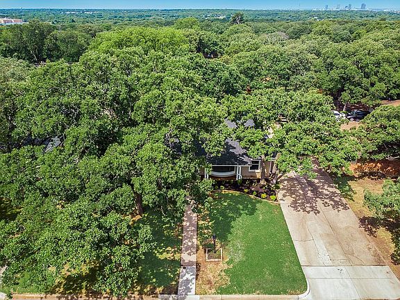 Aerial view w Fort Worth