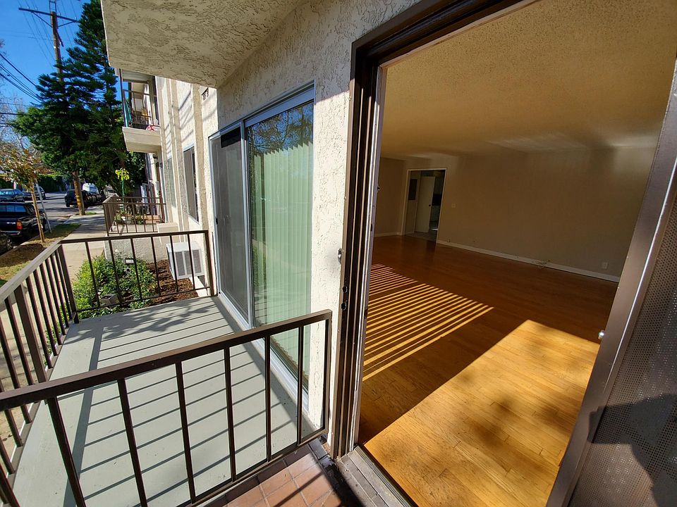 front balcony