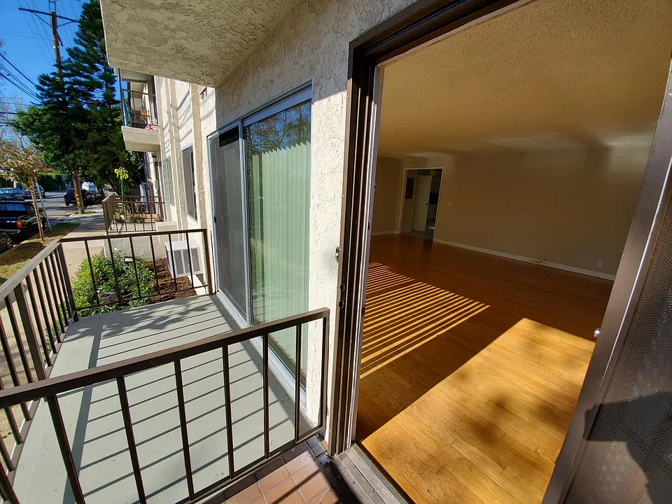 front balcony
