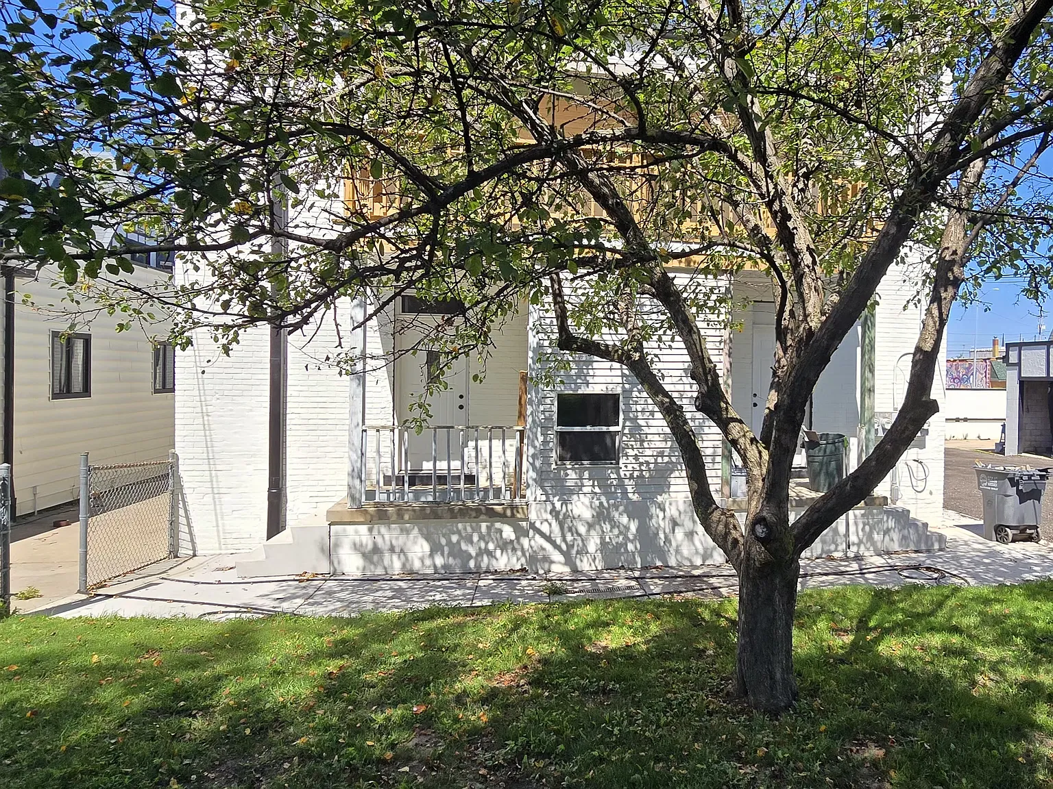 531 Broadway St — Photo 3