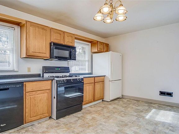 5th image of 3424 Evanston Ave