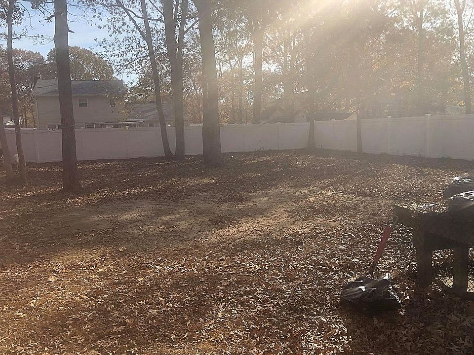 Spacious back yard