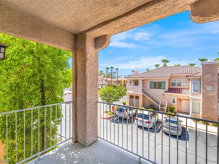 251 S Green Valley Pkwy #3921 — Photo 18