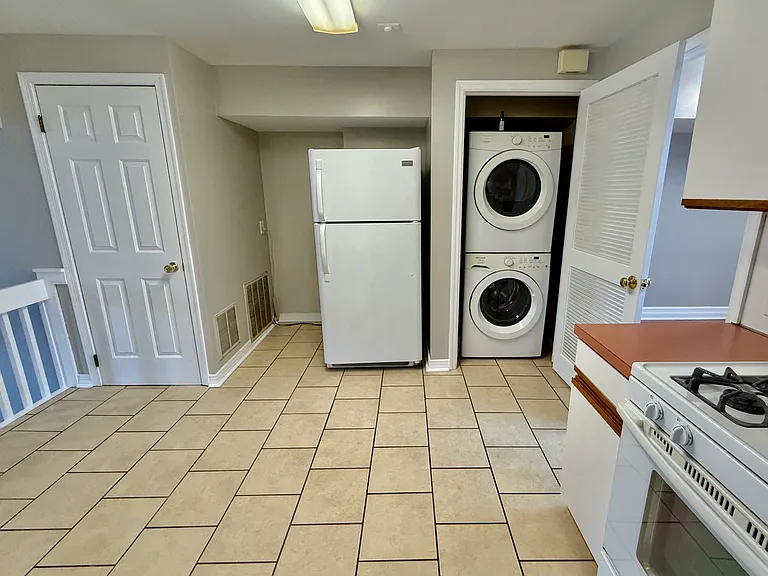 2205 Fitzwater St #3 — Photo 14