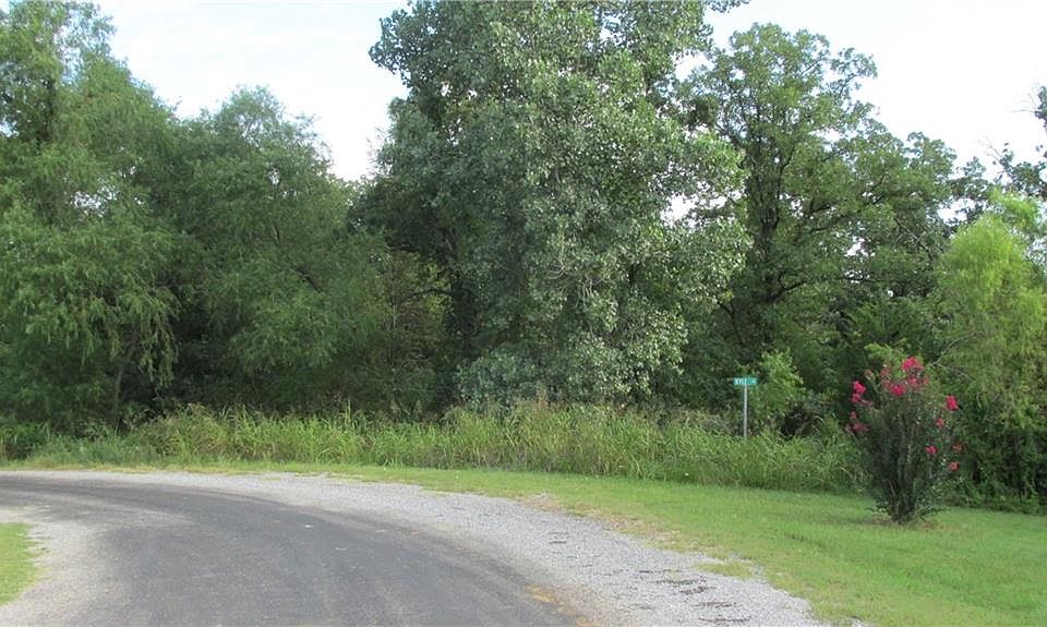 1st image of 10 Kale Ln #10