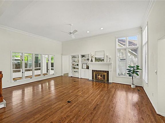 2nd image of 4530 W 90th St
