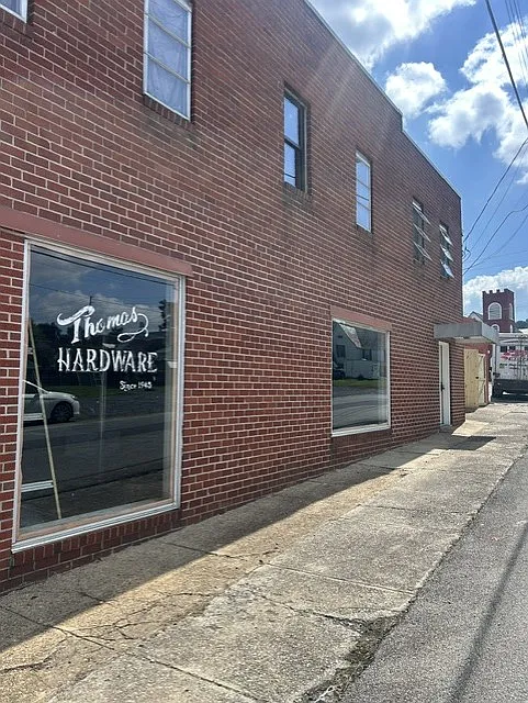 276 Main St #7