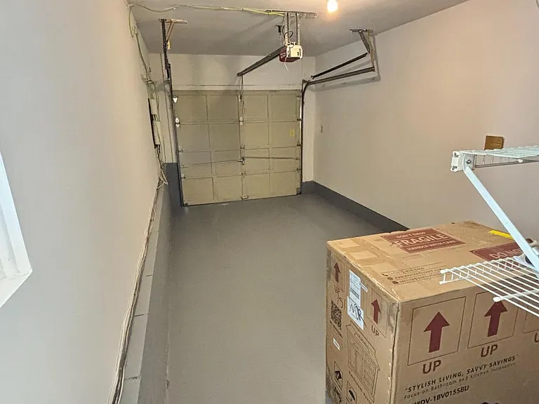 335 Danbury Ct #335 — Photo 39
