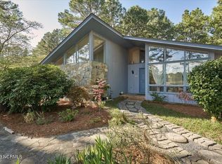 31 Shadow Ln, Whispering Pines, NC 28327