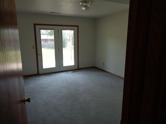 Lower Level Familyroom