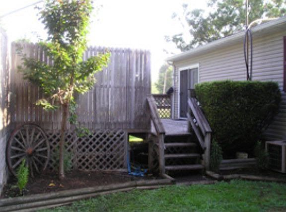 3rd image of 963 Truxell Dr