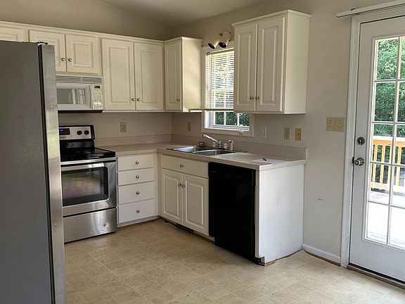 4th image of 260 Shady Oak Dr