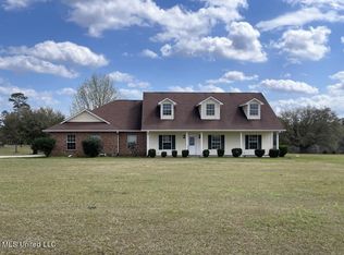 8104 Ridgewood Dr, Kiln, MS 39556