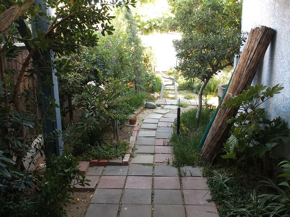 2nd image of 2840 E Avenue S
