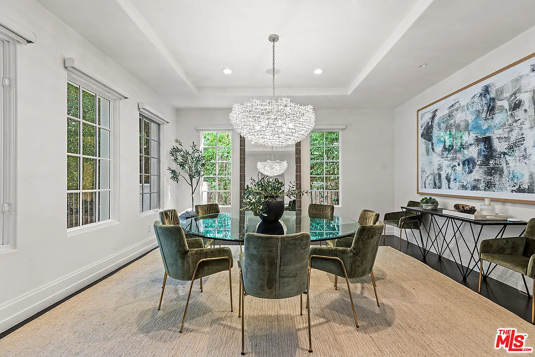 5 bed, 7.0 bath, 5684 sqft, $58,000 — Photo 4