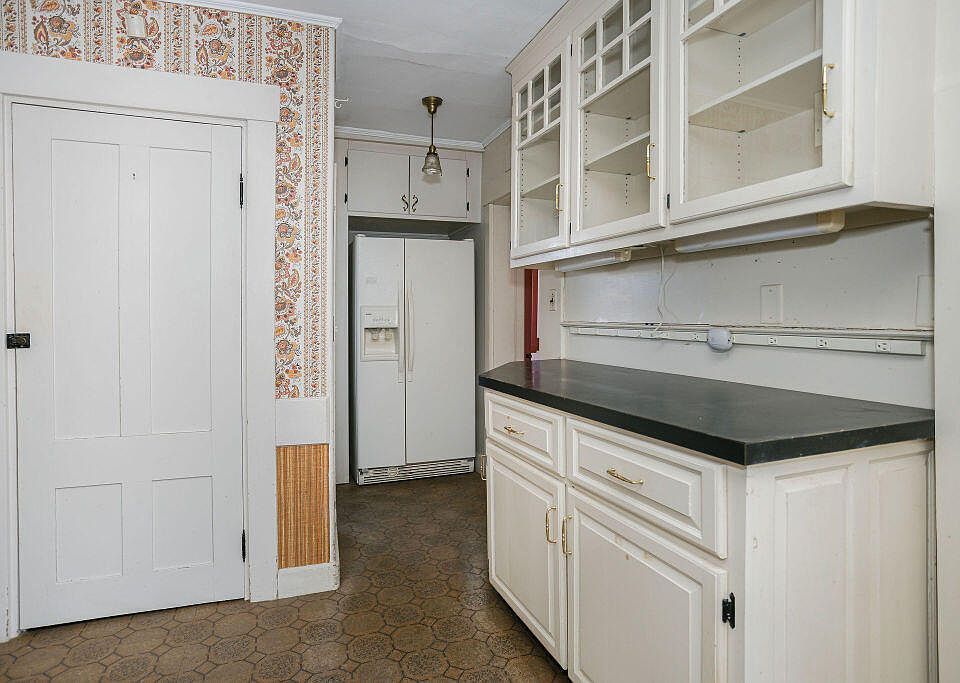 16th image of this home