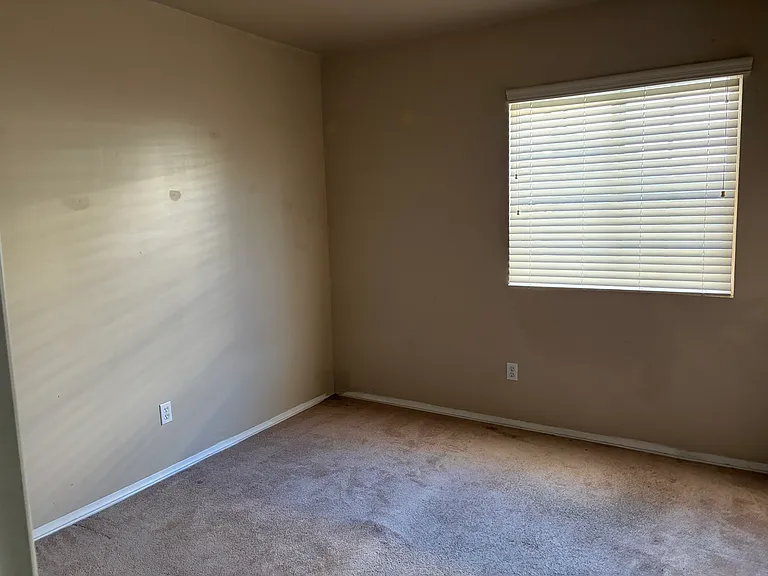 229 S Orange Ave #B — Photo 11
