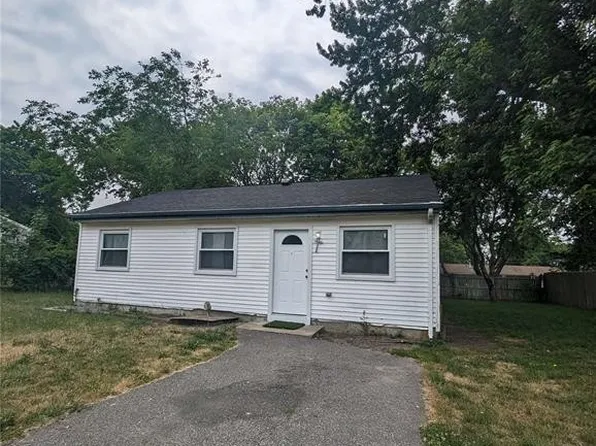 (undisclosed Address), Bellport, NY 11713
