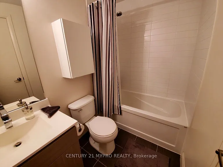 68 Canterbury Pl #1208 — Photo 7