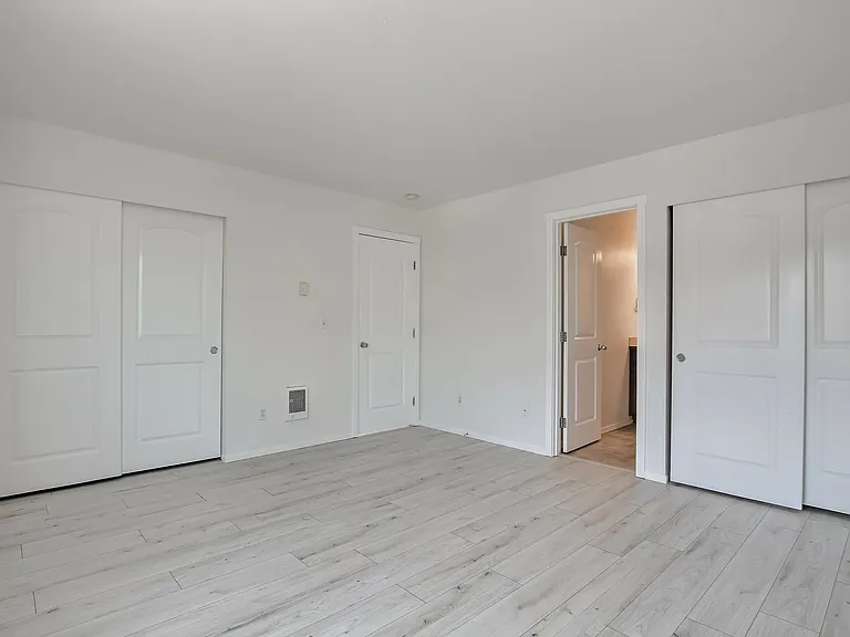586 Beaver Blvd #A — Photo 17