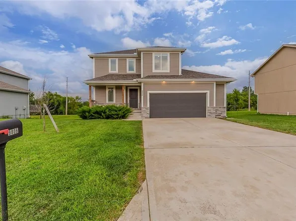 9806 E 219th Cir, Peculiar, MO 64078