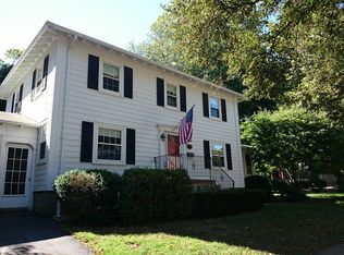 32 Buchanan Rd, West Roxbury, MA 02132