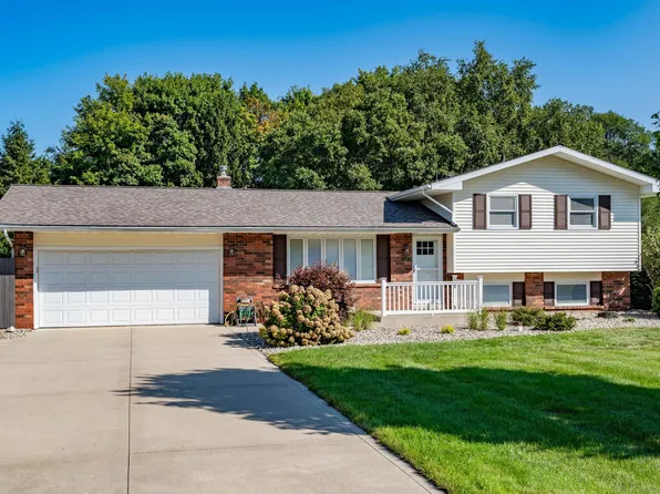 1466 W Eastbrook St, Warsaw, IN 46580