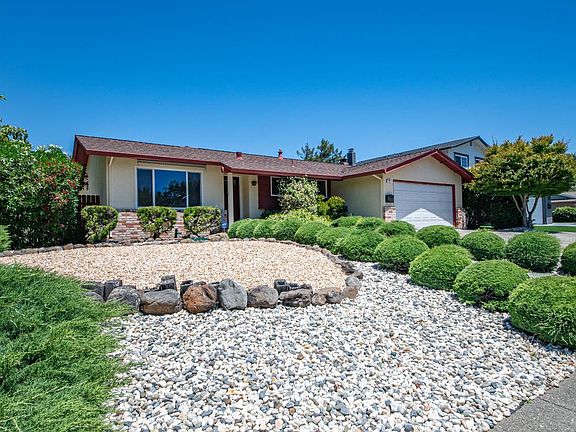 2nd image of 165 San Luis Way