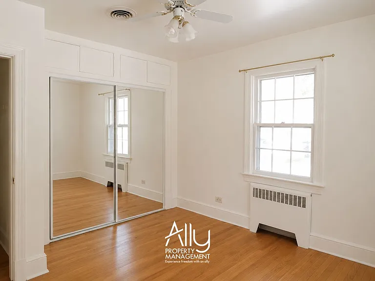 1605 Cambridge Cir — Photo 9