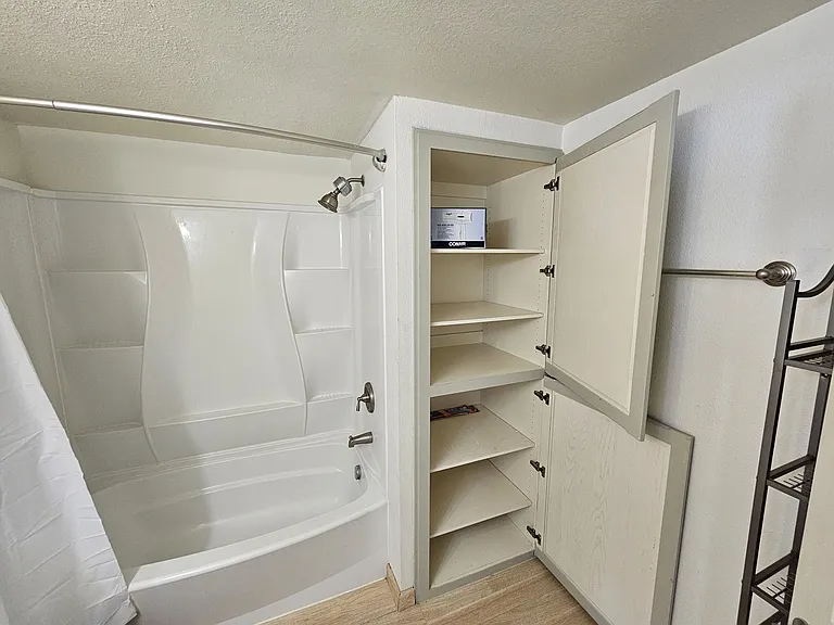 2127 S Cayuse Trl — Photo 41