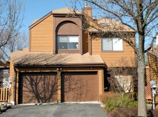 30 Powderhorn Dr, Rockaway, NJ