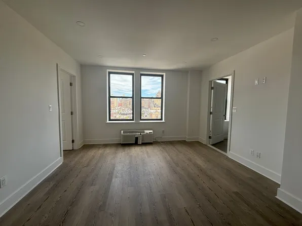 45 West 81st Street image 1 of 4