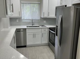 2 Garden St APT 107M, Tequesta, FL 33469