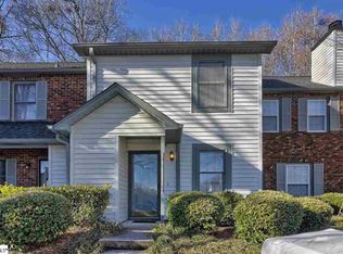 105 Summer Woods Dr, Mauldin, SC 29662