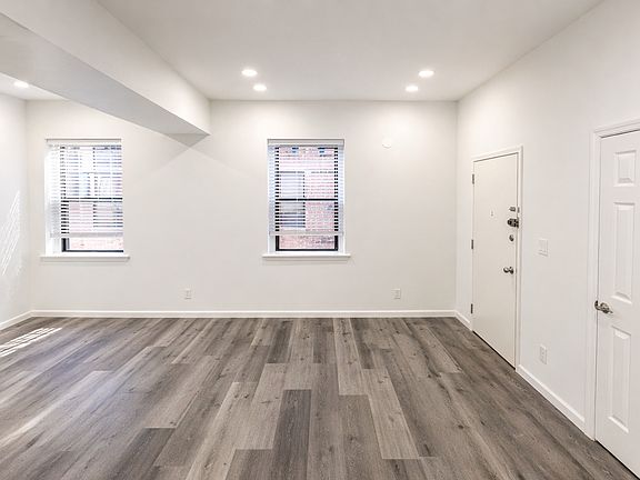2nd image of 227 Christopher Columbus Dr APT 202B