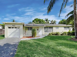 6611 SW 4th St, Hollywood, FL 33023