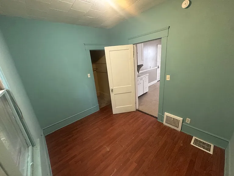 6401 Gertrude Ave — Photo 23