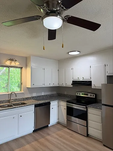 242 Bennett Ave #4B Photo 1