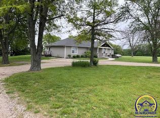 6850 SE 45th St, Tecumseh, KS 66542
