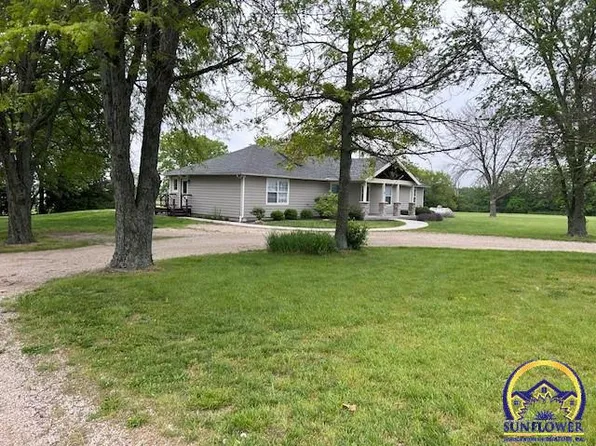 6850 SE 45th St, Tecumseh, KS 66542
