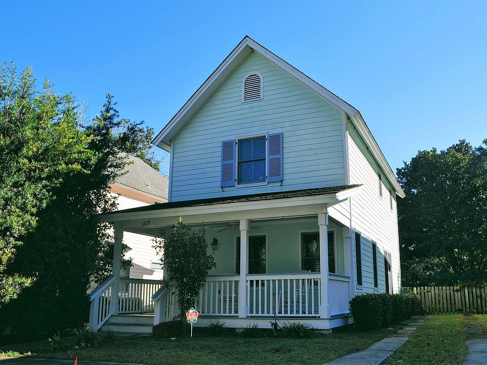 2nd image of 1319 Broad St