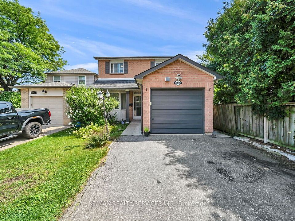 1st image of 3079 Bartholomew Cres
