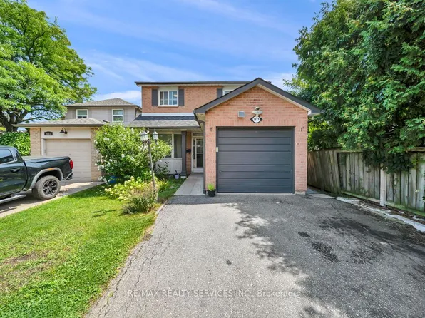 3079 Bartholomew Cres, Mississauga, ON L5N 3K9