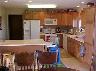 20187 Wilgenbusch Dr, Durango, IA 52039