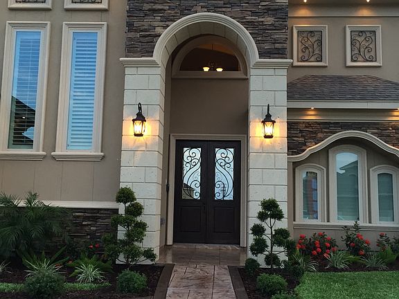 2nd image of 1412 Maravilla Dr