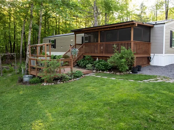 113 Rolling Hills Rd, Cold Brook, NY 13324